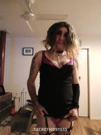 Slim, sexy, kinky submissive bottom crossdresser for hire in Toowoomba