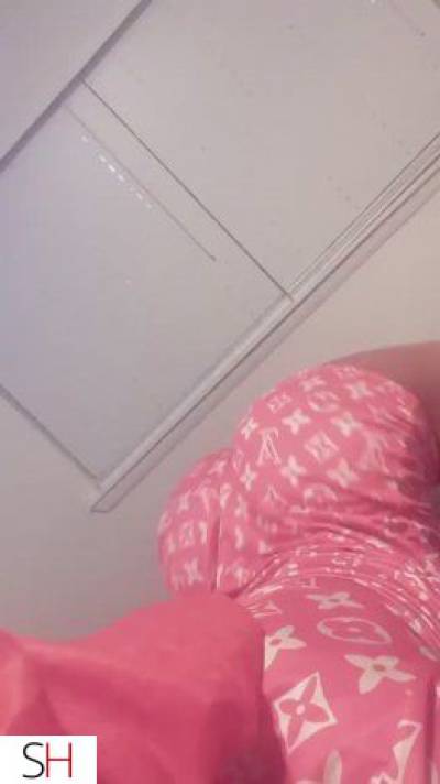 20 year old Caribbean Escort in Montreal Your Favourite Doll: Kenny