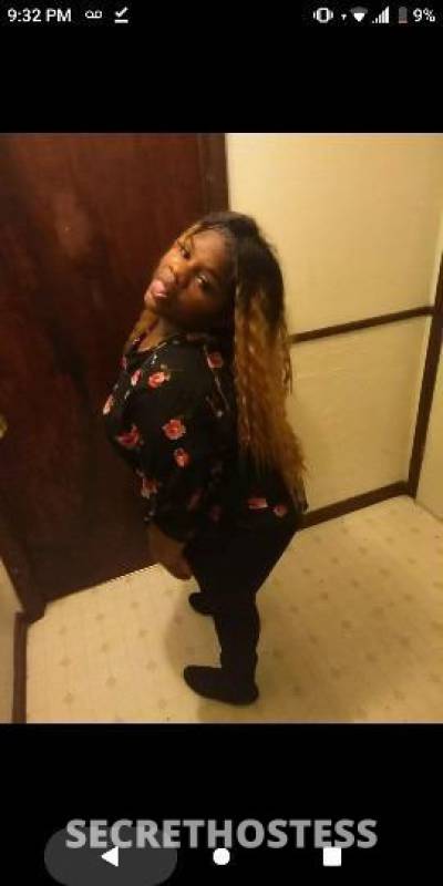 21Yrs Old Escort Milwaukee WI Image - 2