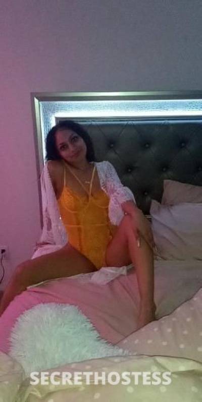 25 Year Old Italian Escort Houston TX - Image 2