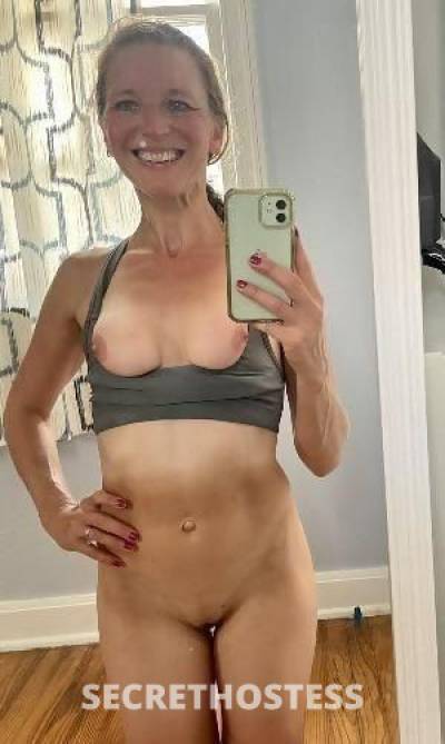 52 Years Horny MoMm Soft And Tight pussy Ready To INCALL or  in Bismarck ND