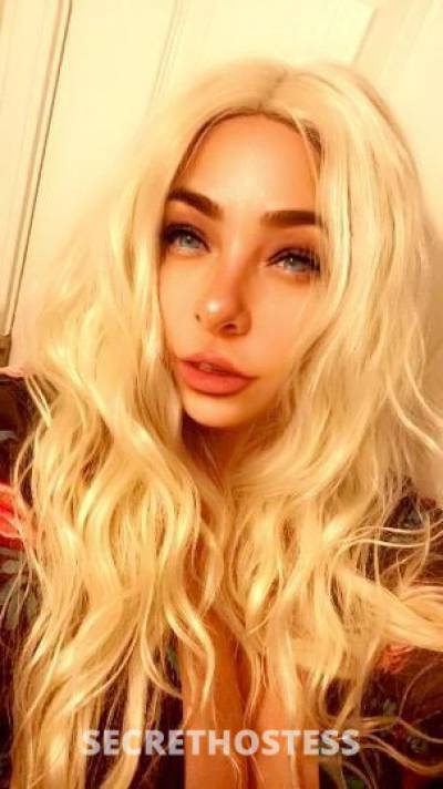 28 year old Escort in Rochester NY slippery when wet