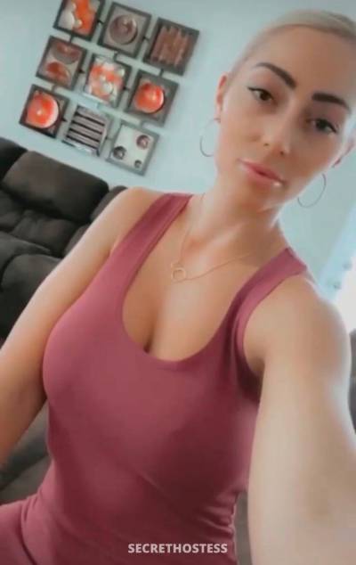 34 year old Escort in Hamilton Let’s meet up for dinner and talk, am not a prostitute