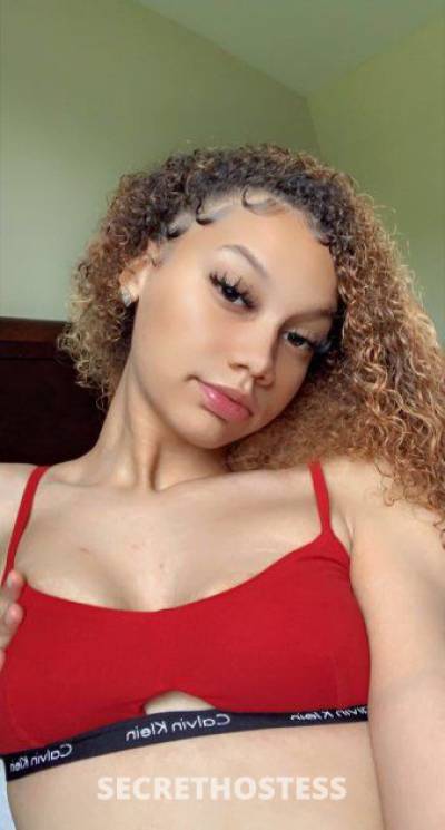 26 year old Escort in West Palm Beach FL Am available for sex, I promise you’ll enjoy it. text me 