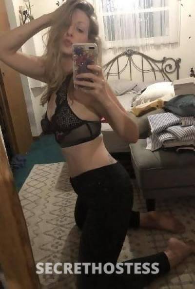 Yes I am 41 Yrs Sexy Mom Looking To Having Some Fun Hungry  in Medford OR