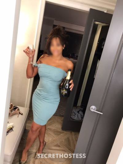 Escort 160CM Tall Nashville TN Image - 3