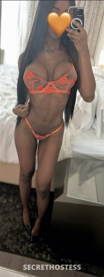 0 year old Japanese Escort in Washington DC FalconXModel Escort model