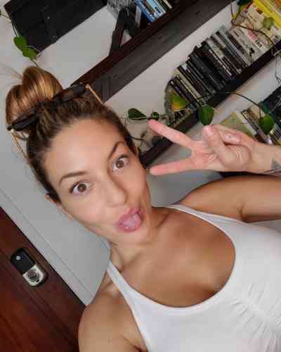 22 year old Escort in Newcastle Telegram @serahwarer