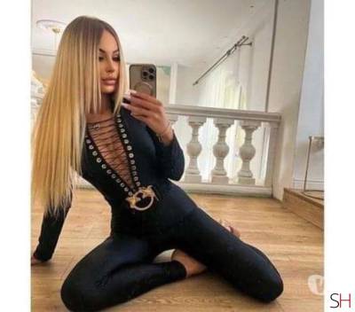 NEW BEST ESCORT FULL SERVICE BLONDE SEXY AND HORNY,  in Leeds