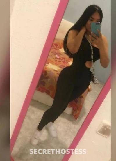 27 year old Escort in New Haven CT Hello daddy i m available now