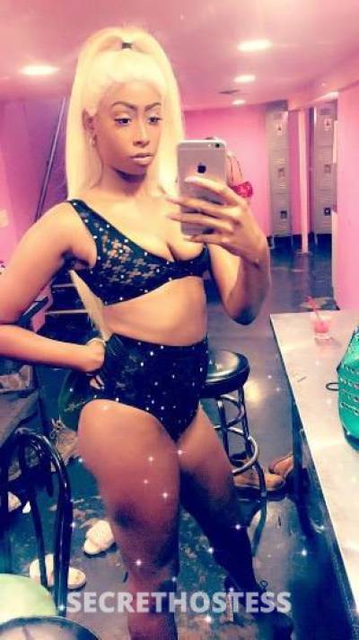 25 year old Escort in Wheeling WV ?shay? hot and ready