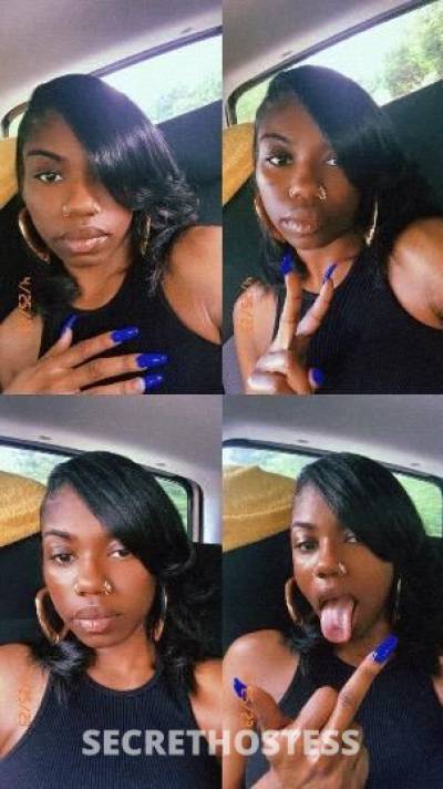 Slim 23Yrs Old Escort Milwaukee WI Image - 3