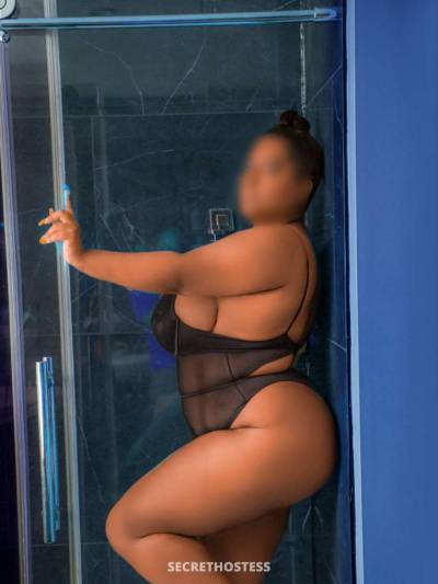 24 Year Old Asian Escort Montreal - Image 1