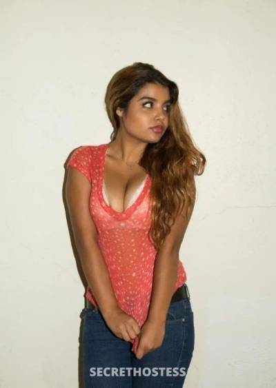 24 year old Indian Escort in Perth Fully independent hot Indian escort student