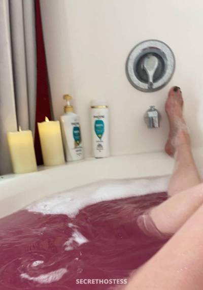 CandyBombKisses 40Yrs Old Escort Ft Mcmurray Image - 1