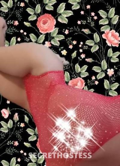 27 Year Old Asian Escort Lethbridge Black Hair Blue eyes - Image 9