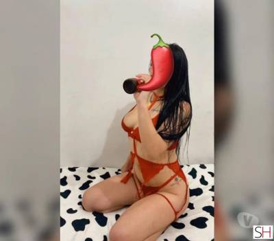 Pimentinha de cabelos pretos. Novinha sensual in Santa Catarina