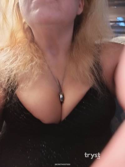Candy 50Yrs Old Escort Size 8 163CM Tall Greensboro NC Image - 3