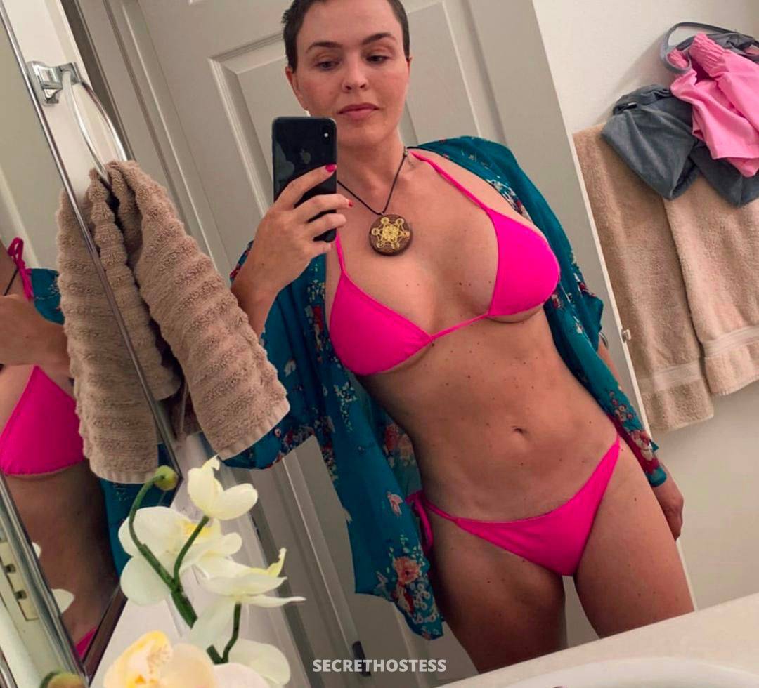 Clara 27Yrs Old Escort Size 11 167CM Tall Mississauga Image - 4