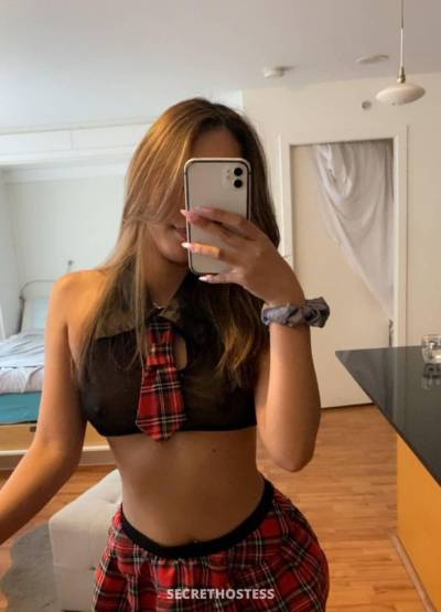 21 Year Old Filipino Escort Vancouver - Image 1