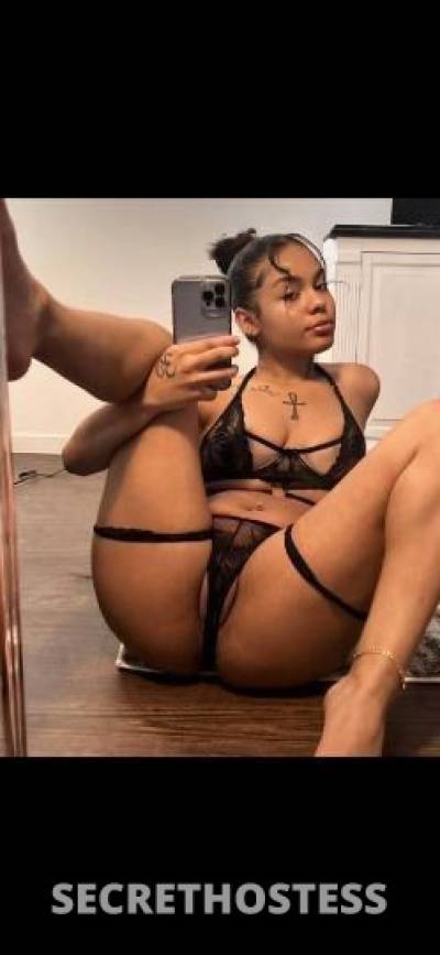 25Yrs Old Escort Chicago IL Image - 1