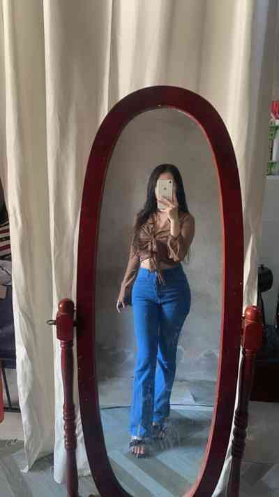 20Yrs Old Escort 45KG 151CM Tall Manila Image - 2