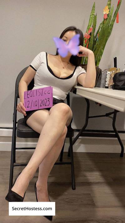 25 Year Old Asian Escort Edmonton - Image 8