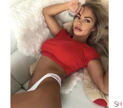 25Yrs Old Escort Size 8 Stoke-on-Trent Image - 2