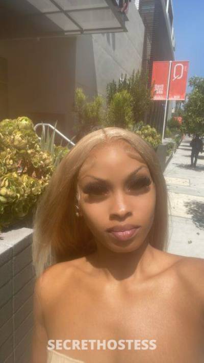 21 year old Escort in San Fernando Valley CA Buttercup here give me a call not going to be here long