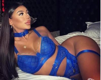 22 year old Latino Escort in Aberdeen Ew!!!h ot and sexy??real pics? karina