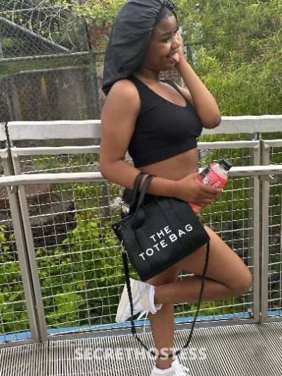 23 year old Escort in Atlanta GA sexy red
