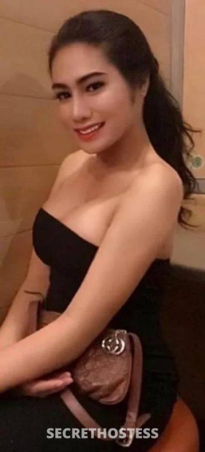 25 year old Escort in Perth Beauty girl here in town