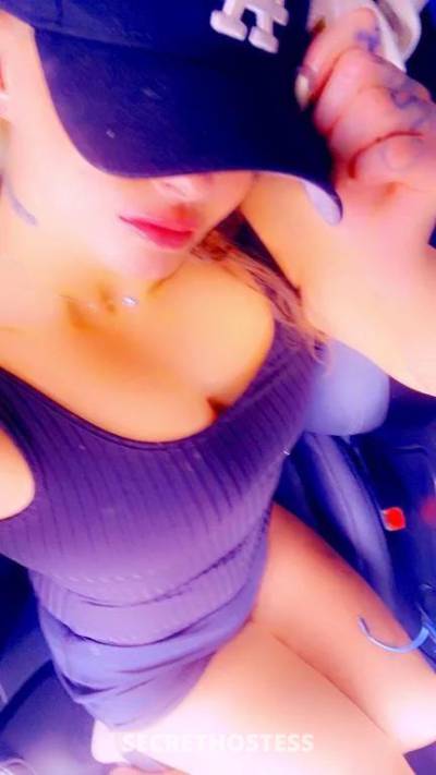 31 year old Escort in Melbourne 350 full service southbank text now