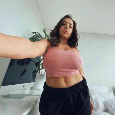 25 year old Escort in Adelaide Townsville Text me on Snapchat :- jbliss432