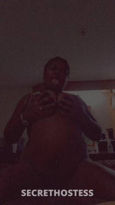 19 year old Escort in Memphis TN Hey daddy need to burn off stress come get this wet sloppy 