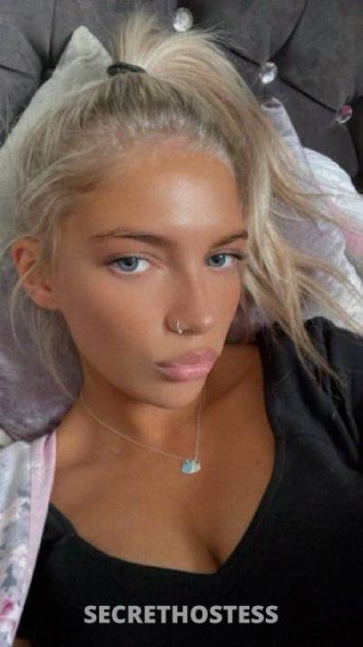 25 year old Escort in Fort Lauderdale FL I’m available