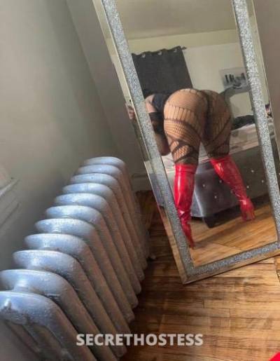 28 year old Escort in Poconos PA Juicy Melons Perfect for titty fuck
