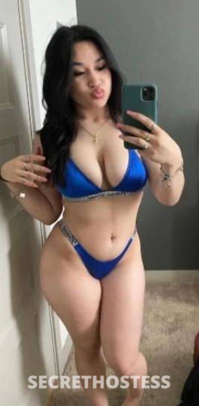 24 year old Escort in New Haven CT hi baby i'm available