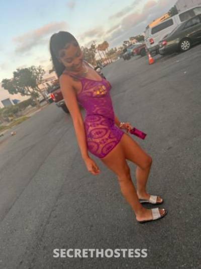 honeymonae 19Yrs Old Escort San Diego CA Image - 1