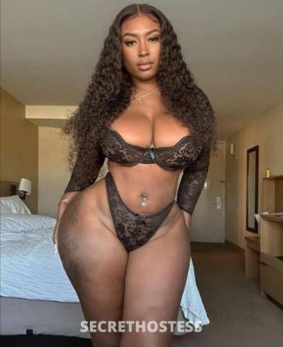 28 year old Latino Escort in Staten Island NY ??Hello my name is patricia I am a very hot Latin girl of 