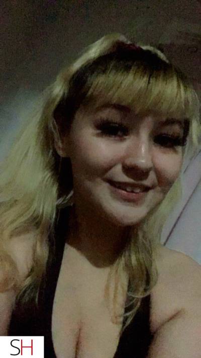 22 year old Asian Escort in Winnipeg pound my tight pussy, bj &amp; cuddle’s