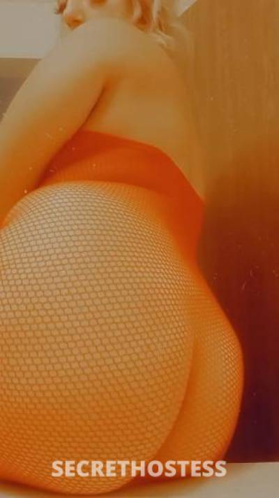 23 year old German Escort in Modesto CA New In Town German Snow Bunny Super Head Skills Big Juicy 