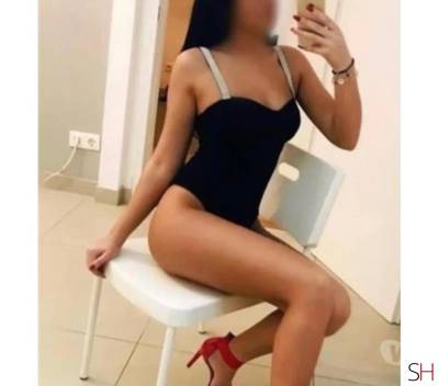 25 year old German Escort in Brentwood Essex Hi ? i’m new in town ?only for outcall, Independent