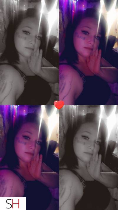 27 year old Asian Escort in Winnipeg Shortys Transcona incall available now