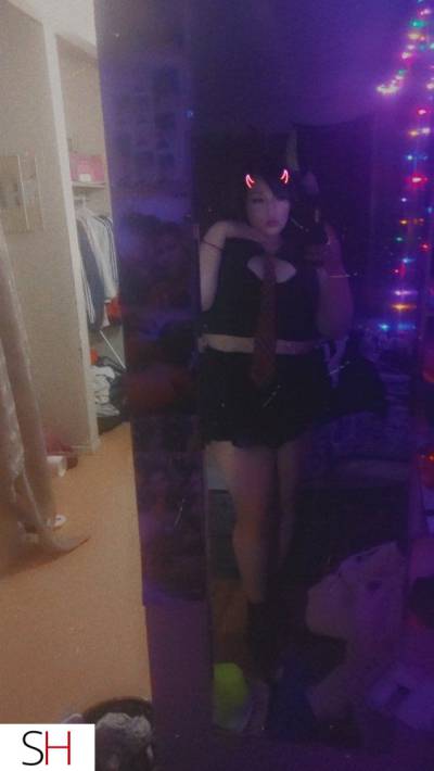 27 year old Asian Escort in Winnipeg Shortys Transcona incall Friday night specials
