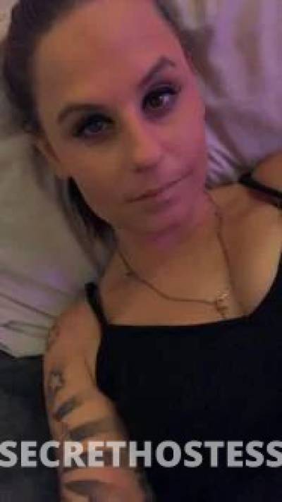 29 year old Escort in Townsville Let Me Be The Queen Of Your World