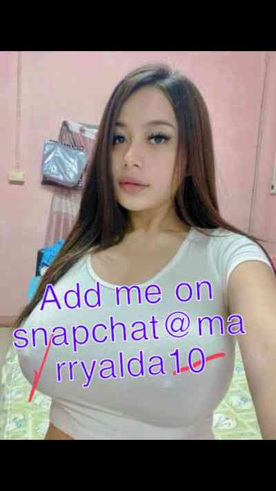 25 year old Escort in CARLA I'm available for hookup service both incall and 