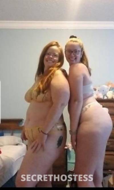 Daughter and Mother Duo 💝 Looking for a fun available  in Rockford IL