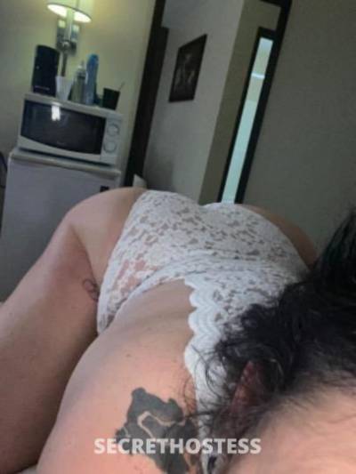 35 year old American Escort in Ft Wayne IN ??cum get suma this yum yum