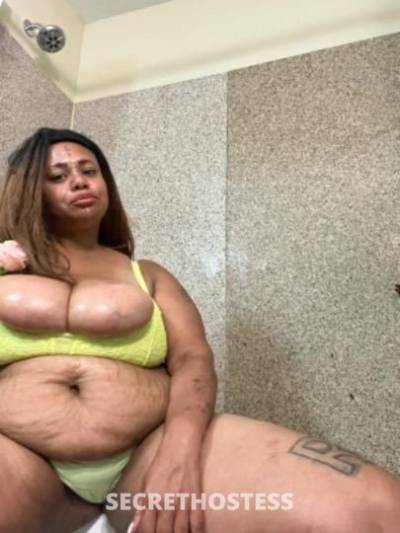 29 year old Escort in Springfield IL Big Boob Chick